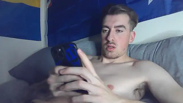 Snapshot of essexboy_2002 chatting on 13, 1, 2026 essexboy 2002 online show from 13, 1, 2026