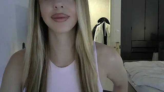 LizaSweetyq online show from 4, 3, 2026