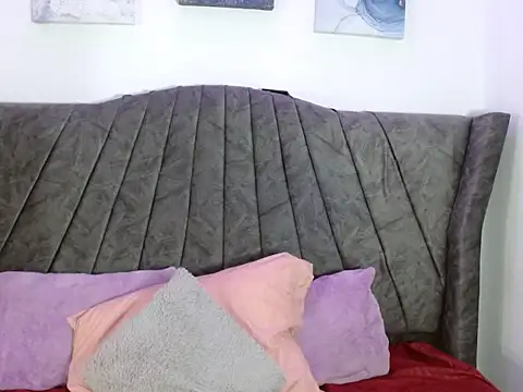 Snapshot of Angel_adrien chatting on 5, 2, 2026 Angel adrien online show from 5, 2, 2026