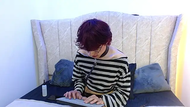 Snapshot of Angel_adrien chatting on 10, 2, 2026 Angel adrien online show from 10, 2, 2026