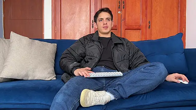 Enzho liam online show from 9, 2, 2026