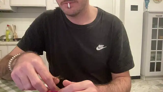 Al0neB0y01 online show from 7, 1, 2026