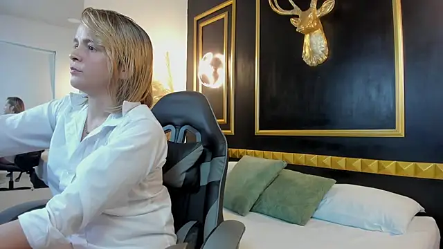 laia hatman online show from 5, 2, 2026