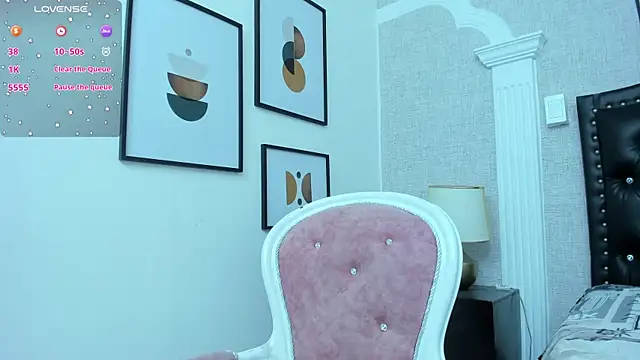 Riley Reid Milf online show from 14, 2, 2026