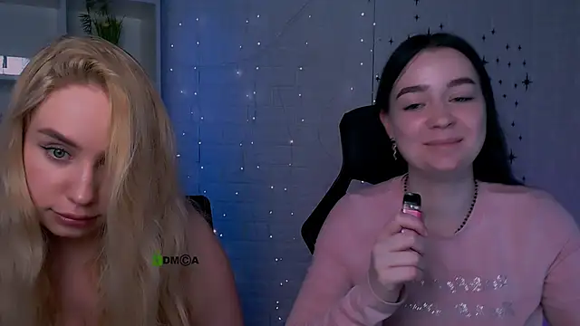 monica xcx online show from 25, 3, 2026