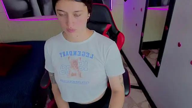 Snapshot of Harley_quinzell chatting on 4, 3, 2026 Harley quinzell online show from 4, 3, 2026