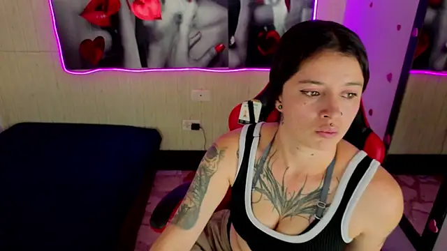 Snapshot of Harley_quinzell chatting on 19, 3, 2026 Harley quinzell online show from 19, 3, 2026