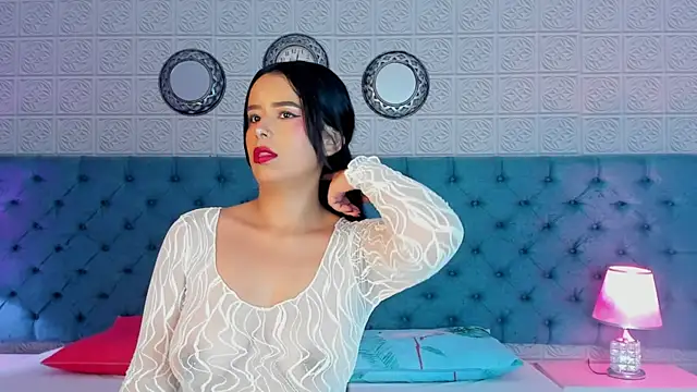 Snapshot of TinyRosee chatting on 3, 3, 2026 TinyRosee online show from 3, 3, 2026