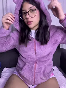  Queen love2 online show from 8, 3, 2026