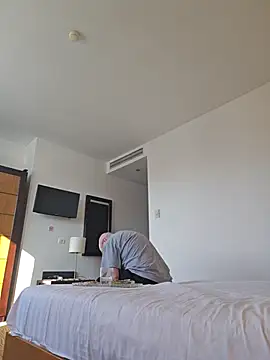 no snitch isoke online show from 3, 2, 2026