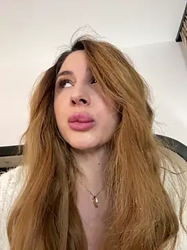 Snapshot of LucyBridgette chatting on 21, 2, 2026 LucyBridgette online show from 21, 2, 2026