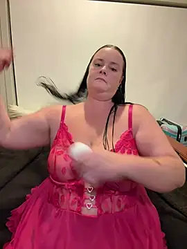 carinabro10 online show from 6, 2, 2026