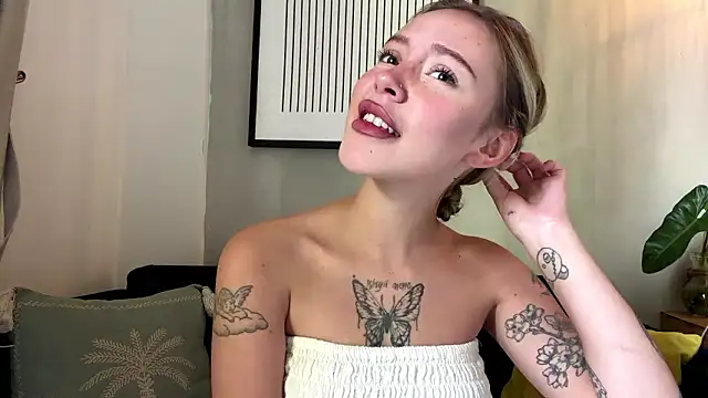 MartinaDeoliveira online show from 1, 2, 2026