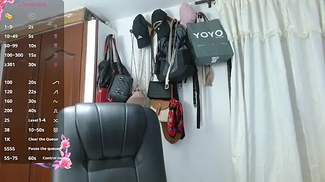 Snapshot of Scarlett_3X chatting on 6, 3, 2026 Scarlett 3X online show from 6, 3, 2026