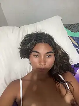 Snapshot of GeorgiandCoi chatting on 7, 3, 2026 GeorgiandCoi online show from 7, 3, 2026