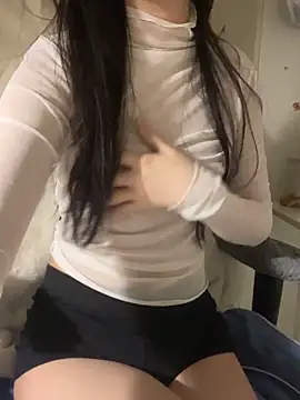 Linaa sexxy online show from 9, 2, 2026