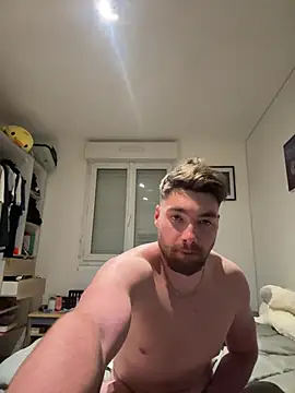 Snapshot of raph5666 chatting on 23, 3, 2026 raph5666 online show from 23, 3, 2026