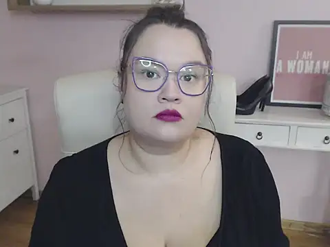 HollyDanceSoul online show from 14, 1, 2026