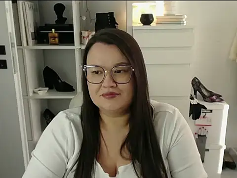 Snapshot of HollyDanceSoul chatting on 12, 3, 2026 HollyDanceSoul online show from 12, 3, 2026