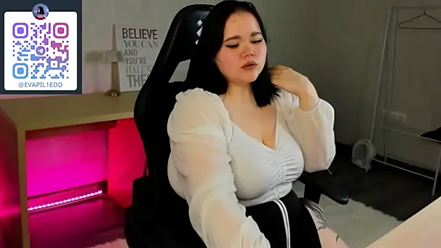 EvaCarrt online show from 4, 2, 2026