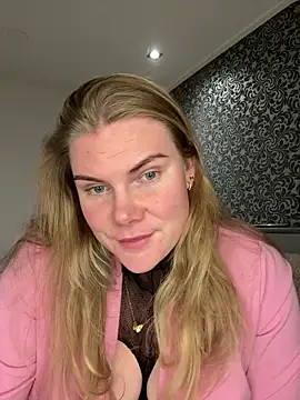 Snapshot of SexyBlondJoanna chatting on 21, 2, 2026 SexyBlondJoanna online show from 21, 2, 2026