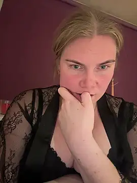 Snapshot of SexyBlondJoanna chatting on 27, 2, 2026 SexyBlondJoanna online show from 27, 2, 2026