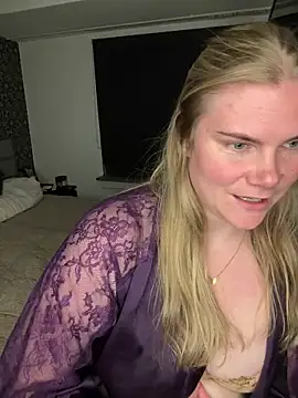 Snapshot of SexyBlondJoanna chatting on 1, 3, 2026 SexyBlondJoanna online show from 1, 3, 2026