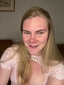 Snapshot of SexyBlondJoanna chatting on 4, 3, 2026 SexyBlondJoanna online show from 4, 3, 2026