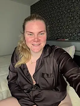 Snapshot of SexyBlondJoanna chatting on 9, 3, 2026 SexyBlondJoanna online show from 9, 3, 2026