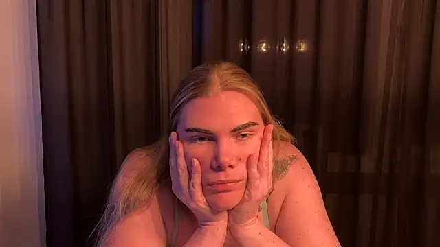 Snapshot of SexyBlondJoanna chatting on 12, 3, 2026 SexyBlondJoanna online show from 12, 3, 2026