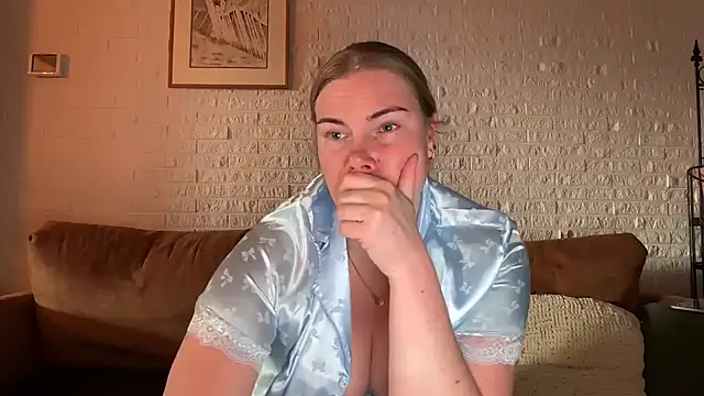 Snapshot of SexyBlondJoanna chatting on 16, 3, 2026 SexyBlondJoanna online show from 16, 3, 2026