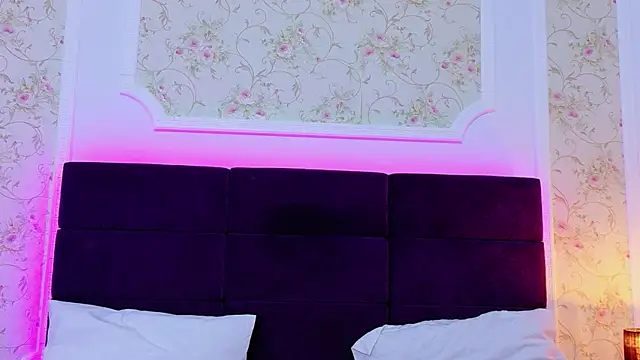 EvelinHill online show from 3, 2, 2026