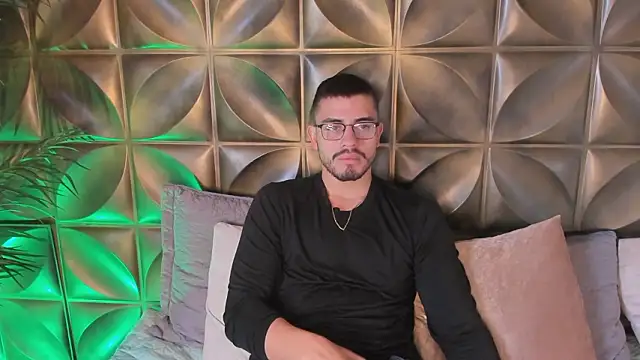 Snapshot of Jay_Grip chatting on 10, 3, 2026 Jay Grip online show from 10, 3, 2026