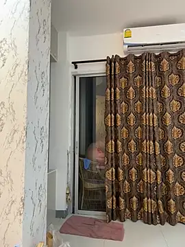 Snapshot of Ponthip chatting on 13, 2, 2026 Ponthip online show from 13, 2, 2026