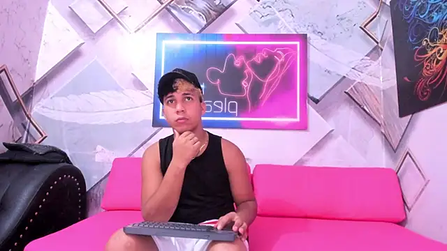 Roman cute online show from 3, 2, 2026