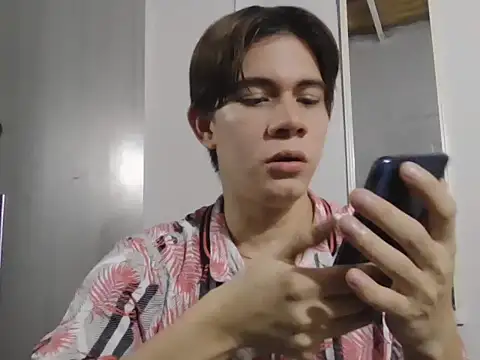 DereckTwink online show from 11, 2, 2026