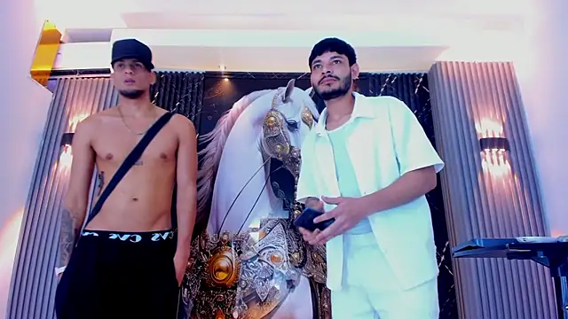 The Gods In Diamonds online show from 4, 2, 2026