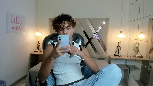 Snapshot of Anyelo_Twink chatting on 12, 3, 2026 Anyelo Twink online show from 12, 3, 2026