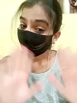 hotyjiyaaaa online show from 4, 2, 2026