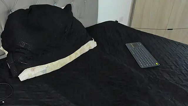 Kiltrohot online show from 4, 2, 2026