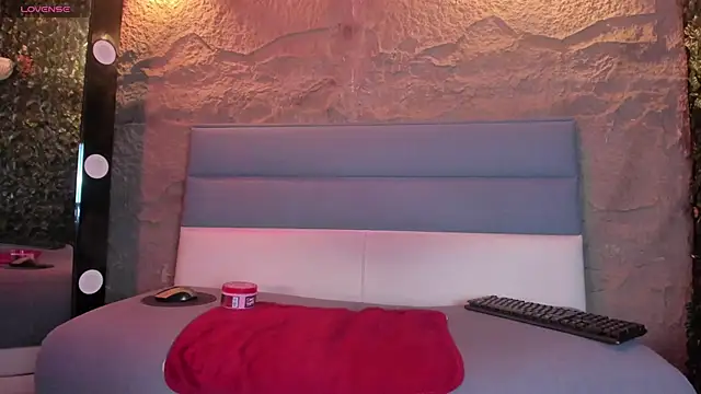 Snapshot of milenahot__69 chatting on 5, 2, 2026 milenahot 69 online show from 5, 2, 2026