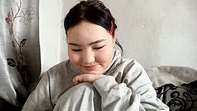 MollyAsian online show from 3, 2, 2026