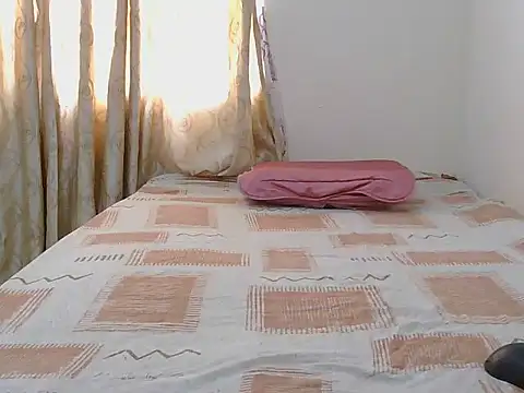 Snapshot of skinny-diva chatting on 19, 1, 2026 skinny-diva online show from 19, 1, 2026