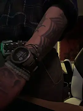 Snapshot of JoeyBlazy chatting on 6, 4, 2026 JoeyBlazy online show from 6, 4, 2026