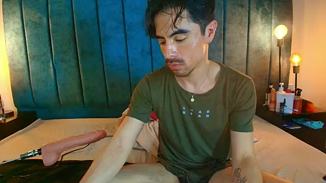 Ethan Briggs  online show from 22, 3, 2026