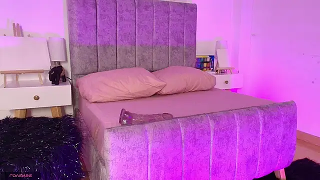 Lucy Carson  online show from 13, 2, 2026