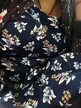 M Girl online show from 4, 2, 2026