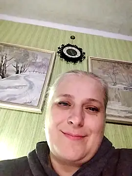 NyushaLollipop online show from 4, 2, 2026