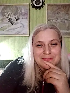 NyushaLollipop online show from 13, 3, 2026