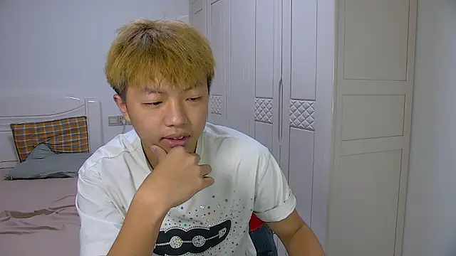 Chocolates-001 online show from 15, 3, 2026